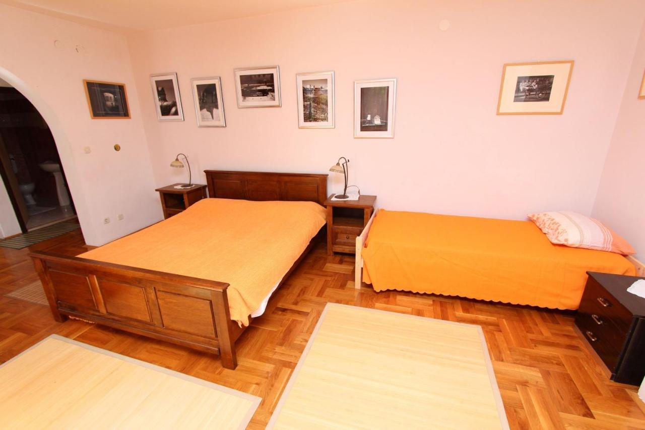 Apartments Grace Ровин Стая снимка