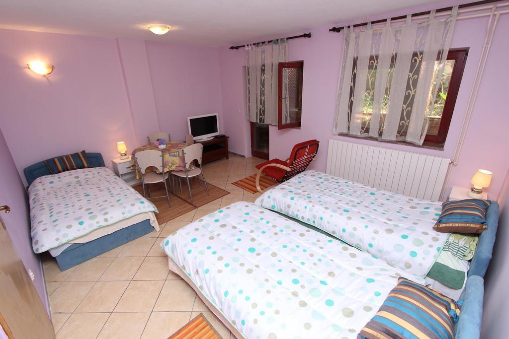 Apartments Grace Ровин Стая снимка