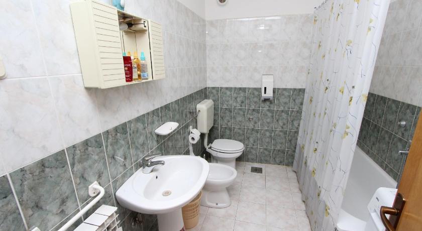 Apartments Grace Ровин Стая снимка